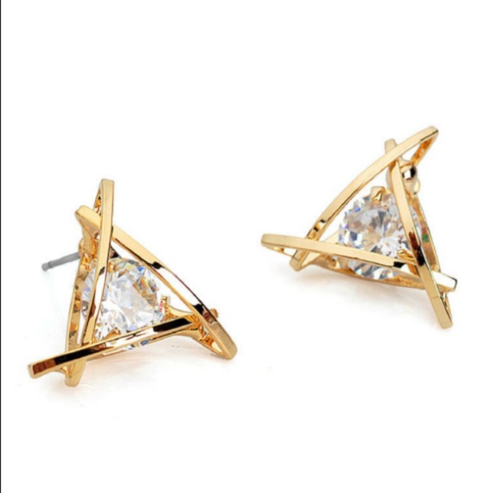 NWOT 18K gold plated unique earrings - Picture 3 of 4